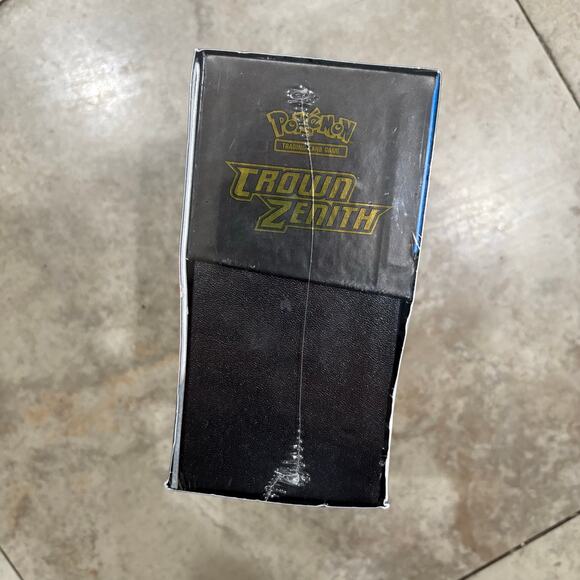 Pokemon - Crown Zenith - ETB Elite Trainer Box - New / Rip Seal - Picture 4 of 4